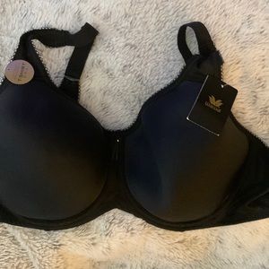 Wacoal T-shirt bra. Brand new with tags from Nordstrom. Size 40DD